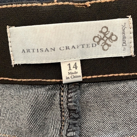 Democracy Artisan Crafted Jeans, Size 14, Dark Wash Blue Denim. - Picture 3 of 5